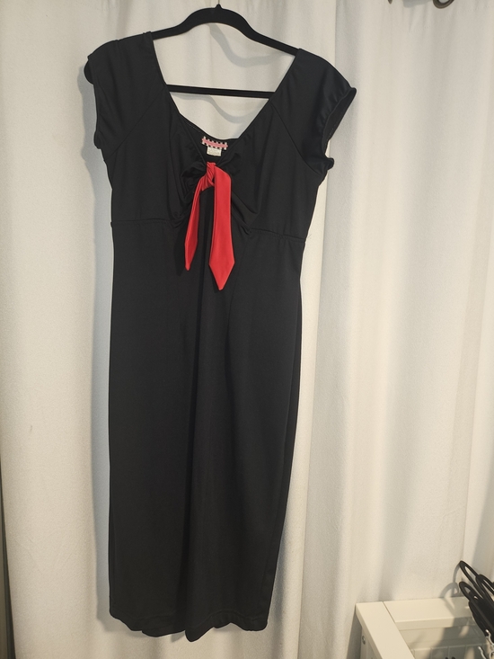 Pinup Couture Dresses & Skirts - Pinup Couture Black Dress with Red Tie Accent - Women's Classic Midi Dress XXL